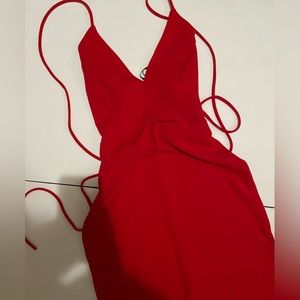 New!! Forever 21 open back Long Red Dress Size: M